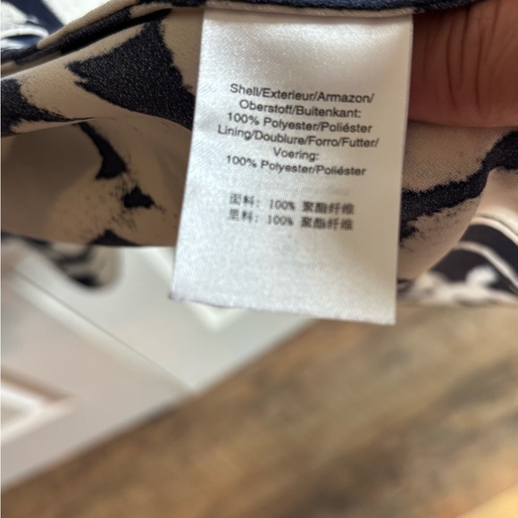 DKNY Navy and Cream Floral Dress - Picture 4 of 7